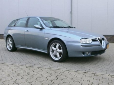 Alfa Romeo 156 Sportwagon - 2.0 JTS 16V Distinctive SELESPEED LEER - 1