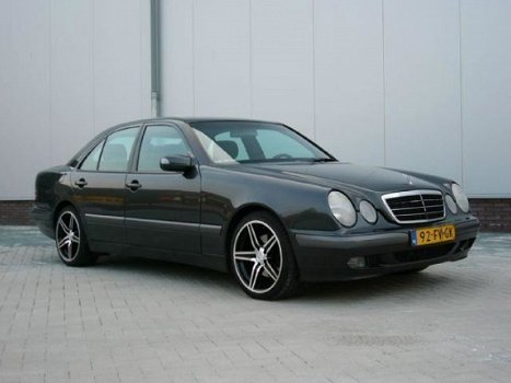 Mercedes-Benz E-klasse - E 320 CDI Classic - 1
