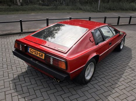 Lotus Esprit - S 2.2 - 1