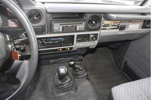 Toyota Land Cruiser - LJ70 Turbo Diesel - 1