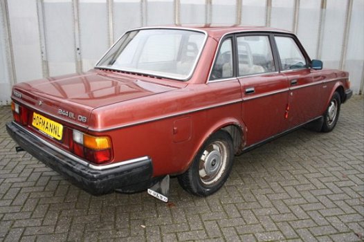 Volvo 244 - GL D6 automaat - 1