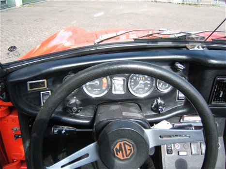 MG B type - MGB Roadster - 1