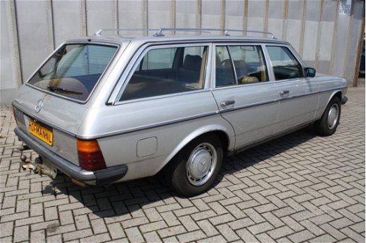 Mercedes-Benz 300-serie - 300 TD - 1