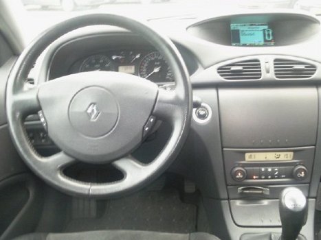 Renault Laguna - 2.0 16V Automaat - 1