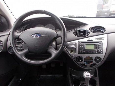 Ford Focus - 1.6 16V 5drs Futura ( APK 11-07-2020 ) - 1