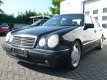 Mercedes-Benz E-klasse - 420 V8 Aut Designo Collectors Item - 1 - Thumbnail