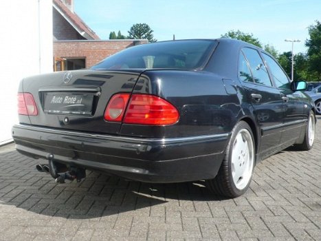 Mercedes-Benz E-klasse - 420 V8 Aut Designo Collectors Item - 1