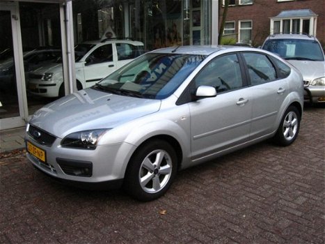 Ford Focus - 1.8 futura airco - 1