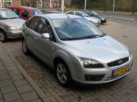 Ford Focus - 1.8 futura airco - 1