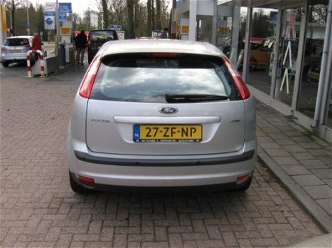 Ford Focus - 1.8 futura airco - 1