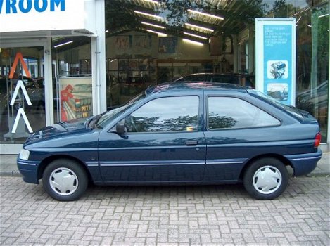 Ford Escort - laser - 1