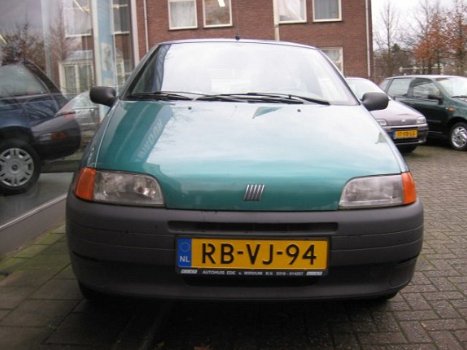 Fiat Punto - 55 SX YOUNG - 1