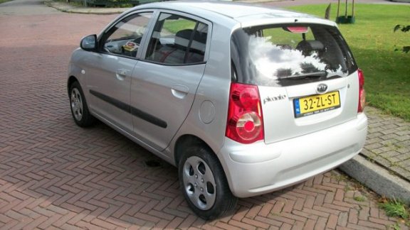 Kia Picanto - 1