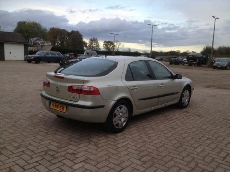 Renault Laguna - 1.9DCI 74KW, Vele opties Export (bj 2004) - 1