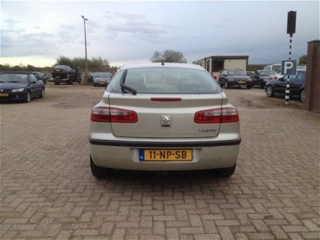 Renault Laguna - 1.9DCI 74KW, Vele opties Export (bj 2004) - 1