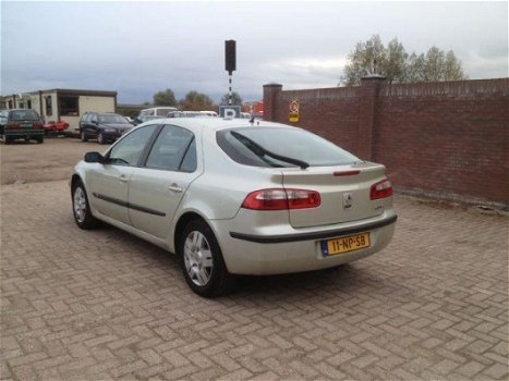 Renault Laguna - 1.9DCI 74KW, Vele opties Export (bj 2004) - 1