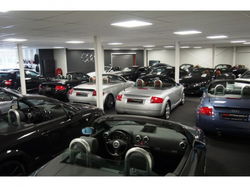 Audi TT - 1.8 5V Turbo 180PK TT SPECIALIST 30X OP VOORRAAD