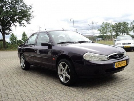 Ford Mondeo - 1800 TDSL 4D - 1