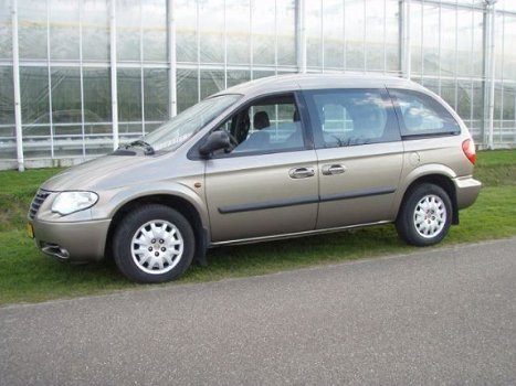 Chrysler Voyager - 2.8crd se luxe aut - 1