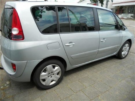 Renault Espace - 2.2dci expression - 1