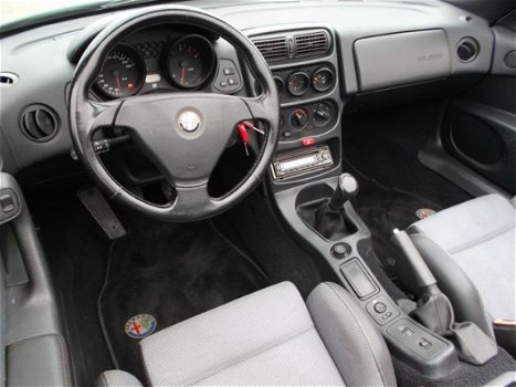 Alfa Romeo Spider - 2.0 Twin Spark 16v L - 1