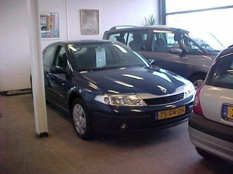 Renault Laguna - EXPRESSION 1.6 16V - 1