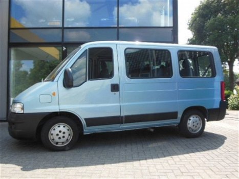 Fiat Ducato - 9 pers. Ik ben te huur € 100.- p - 1