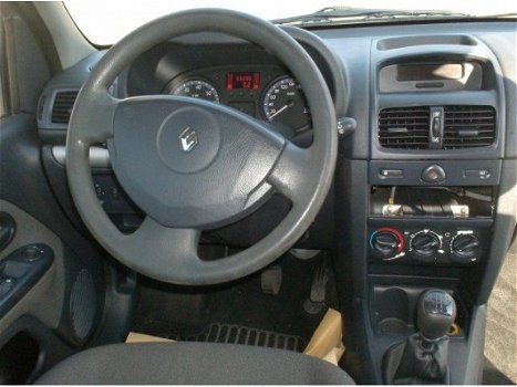 Renault Clio - 1.5 Dci 82pk 3drs. Authentique C staat in de krim - 1
