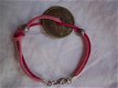 armbandje roze geluksarmband met grote chinese geluksmunt brons - 1 - Thumbnail