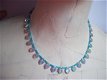 vintage ketting antiek parelmoeren glaskraaltjes blauw hippiemarkt uniek design - 1 - Thumbnail