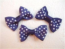 Grosgrain polkadots strikje ~ 3,5 cm ~ Marine blauw