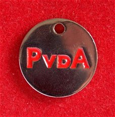 Winkelwagenmuntje PvdA (Partij van de Arbeid) / (vuist in roos)