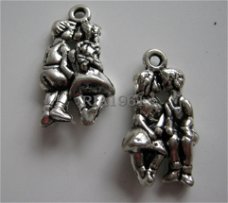 bedeltje/charm kind:verliefd - 23x13 mm