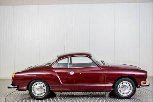 Volkswagen Karmann Ghia - 1