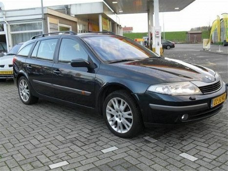 Renault Laguna Grand Tour - DYNAMIQUE 1.8 16V GRAND TOUR - 1