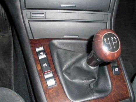 BMW 3-serie Touring - 320I EXECUTIVE - 1