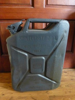 Duitse WH jerrycan 1943 - 1