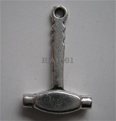 bedeltje/charm gereedschap:hamer - 26 mm