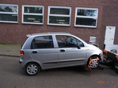 Daewoo Matiz zilver plaatwerk en onderdelen Sloopauto inkoop Den haag - 2