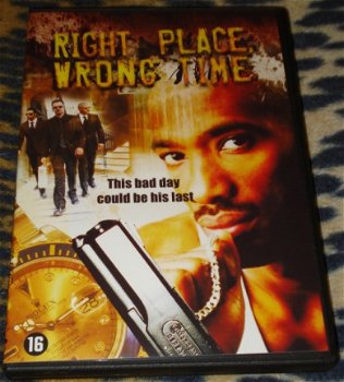 DVD Right place, wrong time, nieuw - 1