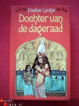 Pauline Gedge - Dochter van de dageraad - 1