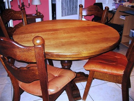 Massief set tafel en stoelen - 4