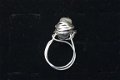 Handgemaakte ring zwart met zilvergl glasbead maat 18 NIEUW. - 2 - Thumbnail