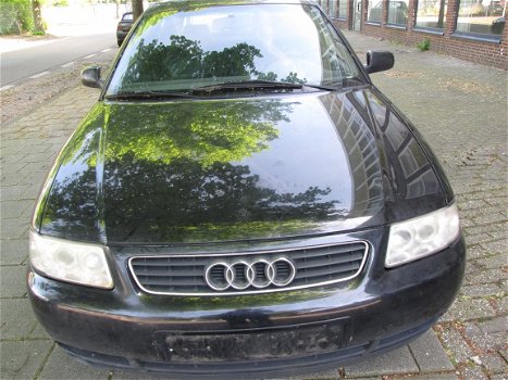 Audi A3 Plaatwerk en Onderdelen Sloopauto inkoop Den haag - 2