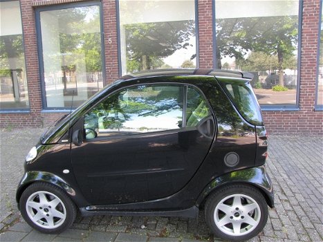 Smart City-Coupé CDI Onderdelen en Plaatwerk Sloopauto inkoop Den haag - 1