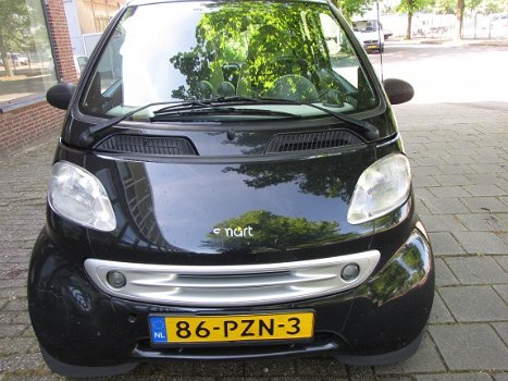 Smart City-Coupé CDI Onderdelen en Plaatwerk Sloopauto inkoop Den haag - 2