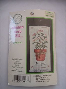 borduurpakketje kitchen herb kit - 1