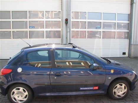 Peugeot 206 Plaatwerk en Onderdelen sloopauto inkoop Den haag - 4