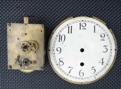 === Balans uurwerk = Nakijken ! = oud === 23810