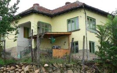 TE KOOP Huis BULGARAIJE: Tsar Kalojan tussen Razgrad en Ruse - 1